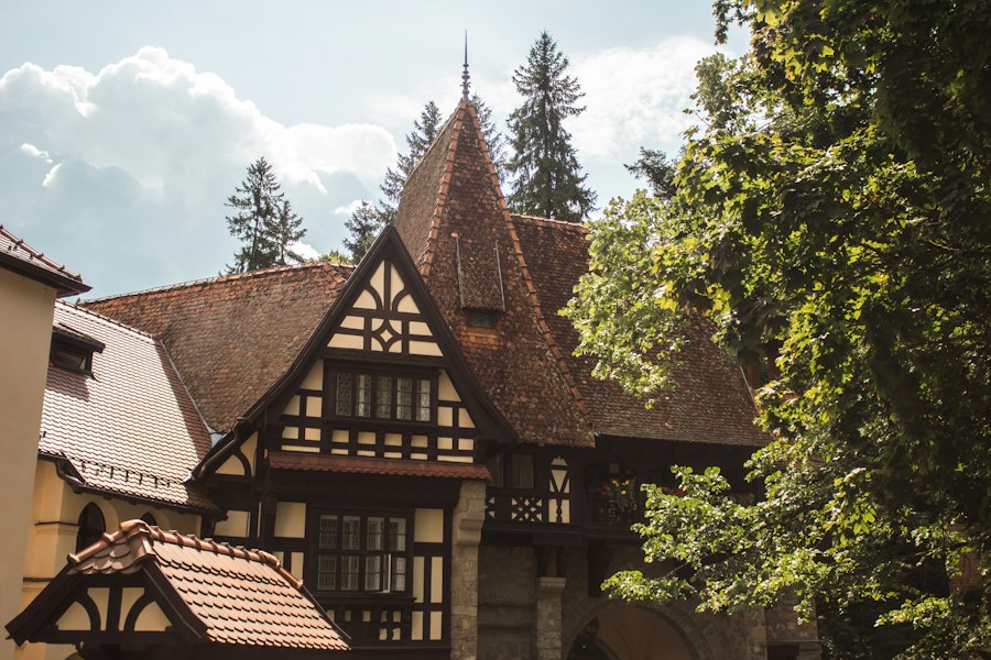 explore Brasov Castle