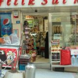Provocările micilor afaceri locale din centrul vechi al Brașovului — Brasov Visitor