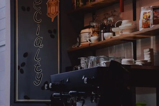 Cele mai bune cafenele de specialitate din Centrul Vechi al Brașovului — Brasov Visitor
