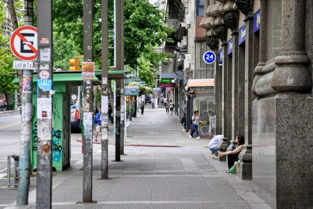 Photo easy parking near pedestrian zone